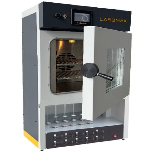 Bu standart, yapışkan bandın standart test koşulları altında, 23 °C ve 70 °C olmak üzere iki farklı sıcaklık koşulunda uygulandığı belirli bir metal yüzeyden kaymasına neden olmak için gereken kuvveti ölçmek için bir yöntemi belirtir.